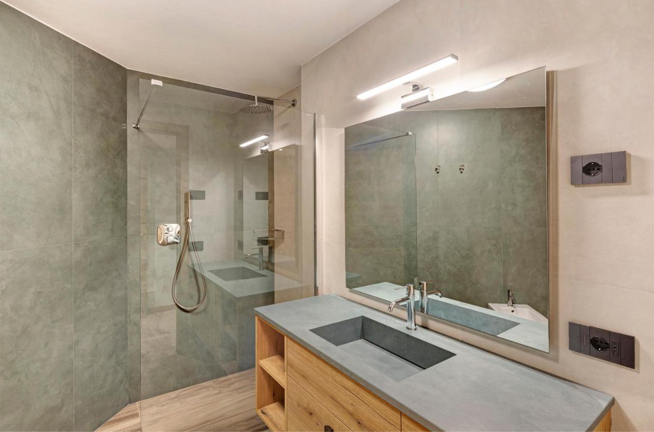 Snow Mountain Planet Suite House Livigno Exterior photo